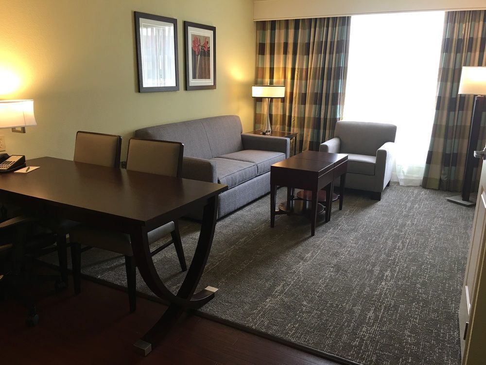 Embassy Suites Валенсия Экстерьер фото